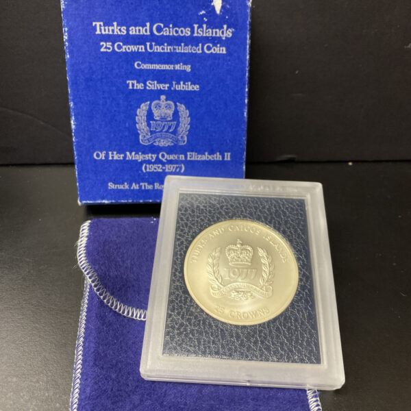 1977 Turks and Caicos Islands 25 Crown 1.3 Ounce Silver QE II Jubilee RCM