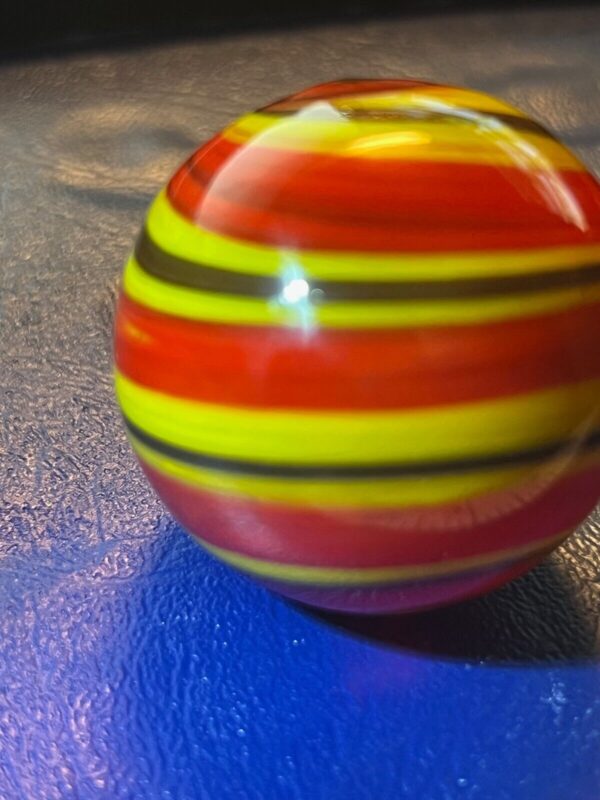 Beautiful large marble that is dazzling     #3202