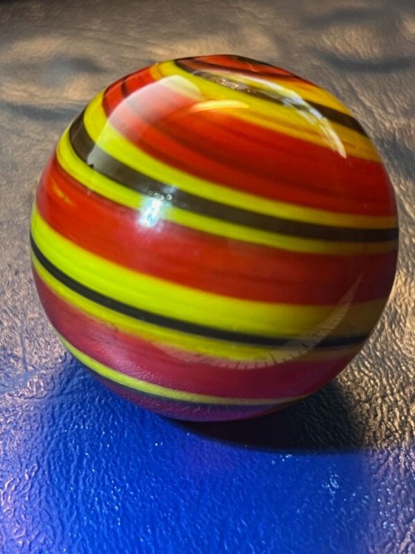 Beautiful large marble that is dazzling     #3202
