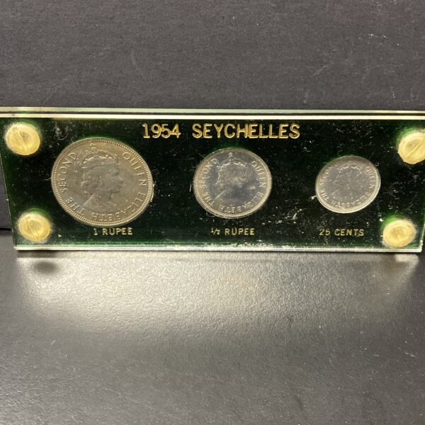 Seychelles 1954 3 Coin Set: 25 Cents, 1/2 Rupee, 1 Rupee - Cases Green Acrylic
