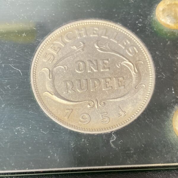 Seychelles 1954 3 Coin Set: 25 Cents, 1/2 Rupee, 1 Rupee - Cases Green Acrylic