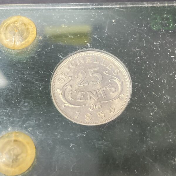 Seychelles 1954 3 Coin Set: 25 Cents, 1/2 Rupee, 1 Rupee - Cases Green Acrylic