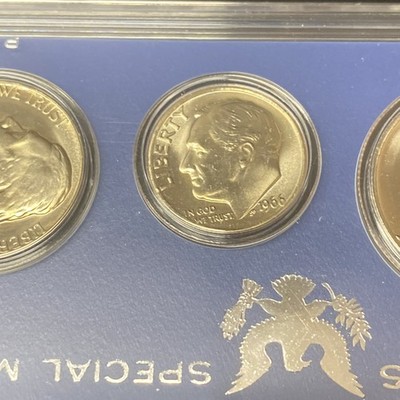 1966 US Special Mint Set SMS 5 Coins with 40% Silver Kennedy Half Dollar and Box